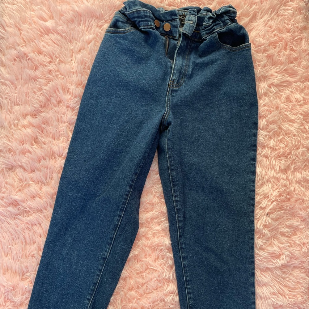 Fashion Nova Cinched Waist Boyfriend Jeans